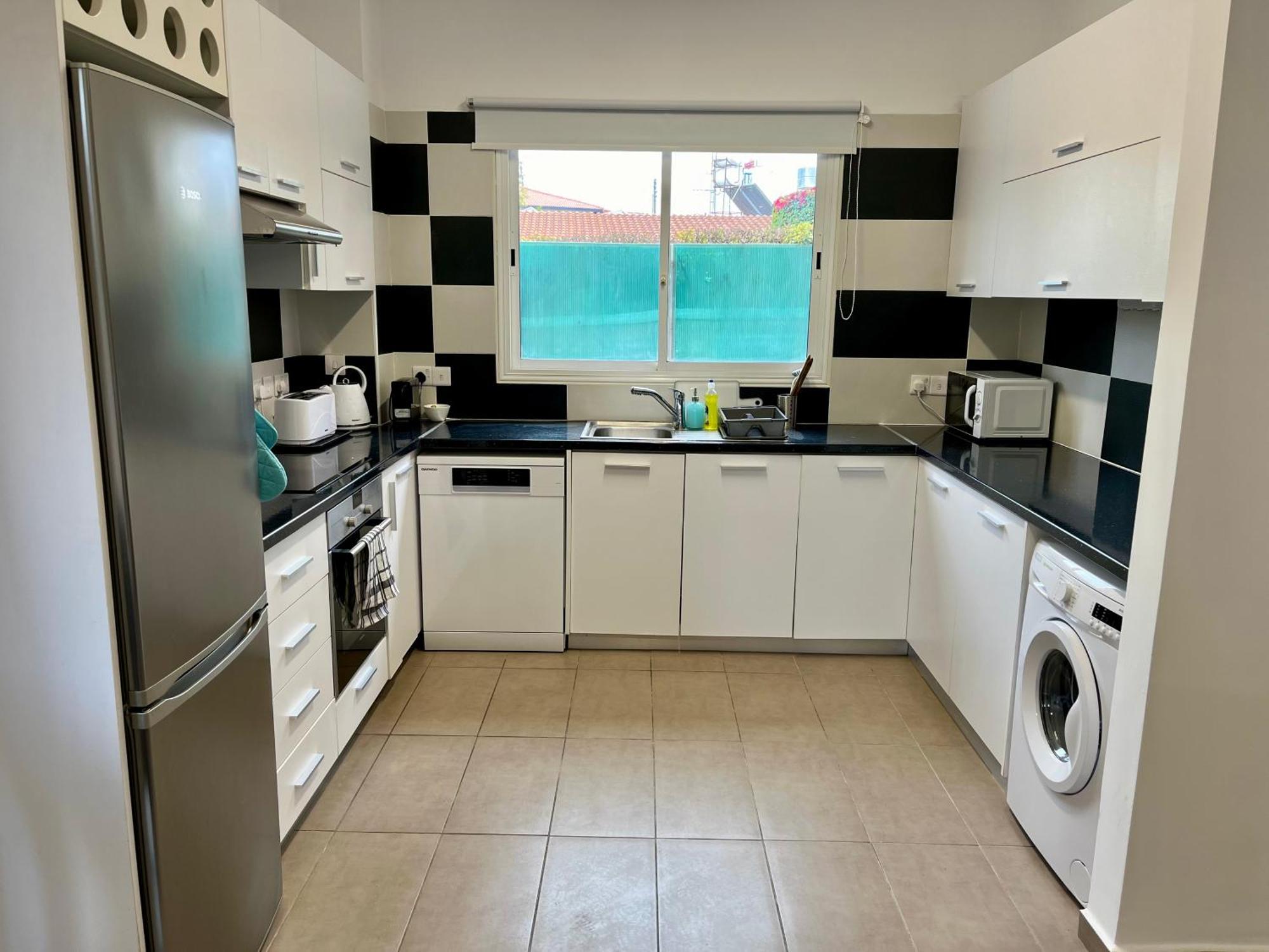 Apartment Pafia Crown-jewel 2b, Pool, Prime Location, Paphos